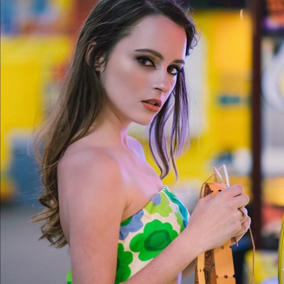 Meet Your Posher, Morgan - Picture 4 of 8